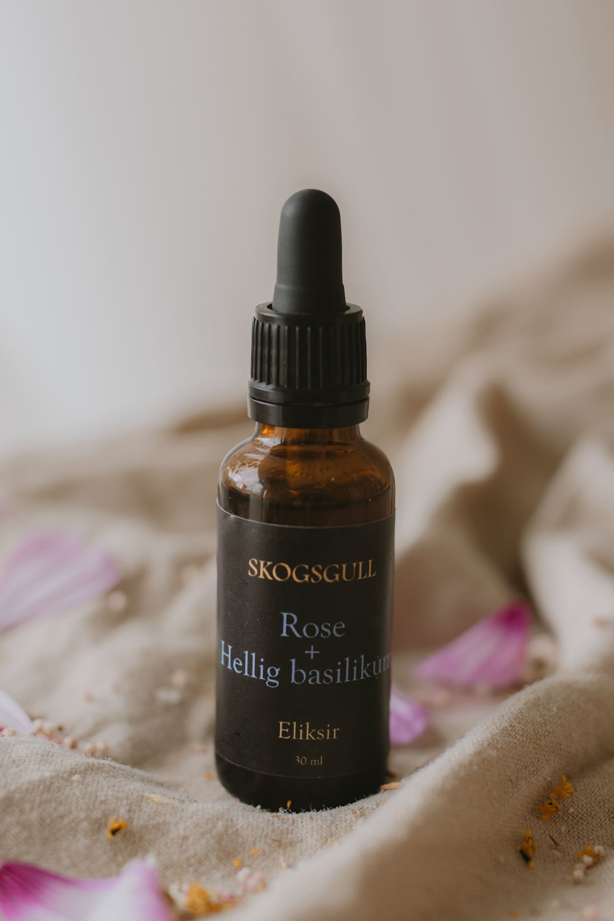 Tulsi og rose botaniske dråper fra Skogsgull